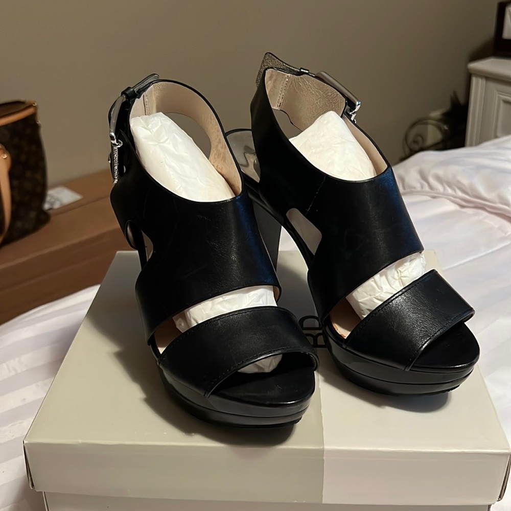 Micheal kors shoes. No Return